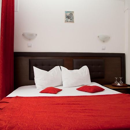 Hotel Metropol Pitesti Phòng bức ảnh