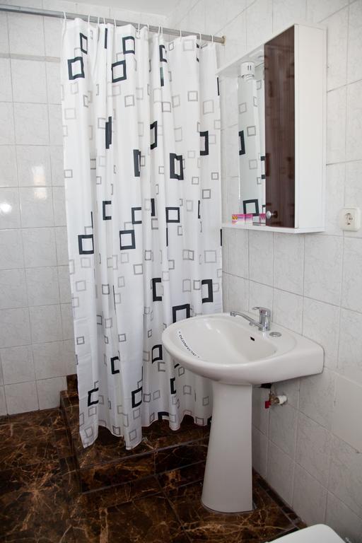 Hotel Metropol Pitesti Phòng bức ảnh