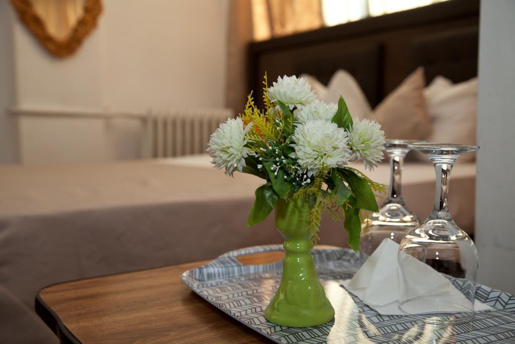 Hotel Metropol Pitesti Phòng bức ảnh