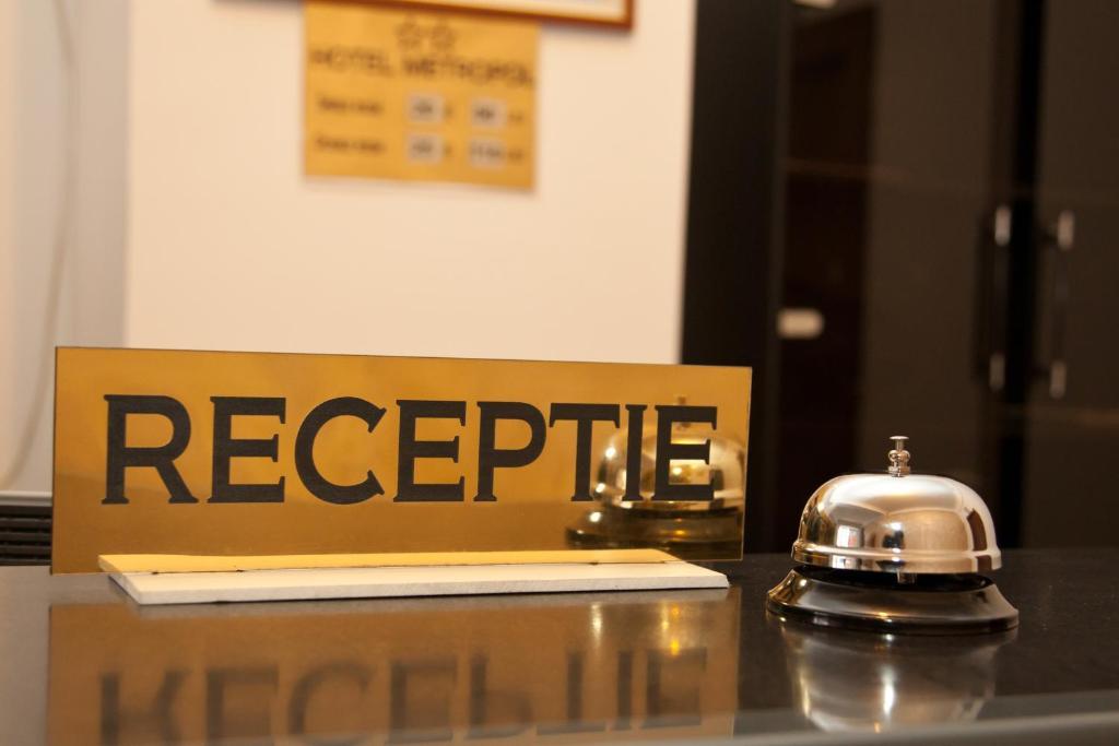 Hotel Metropol Pitesti Ngoại thất bức ảnh
