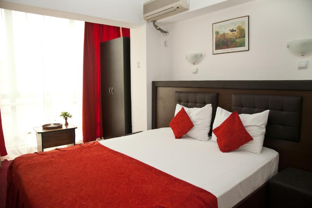 Hotel Metropol Pitesti Ngoại thất bức ảnh